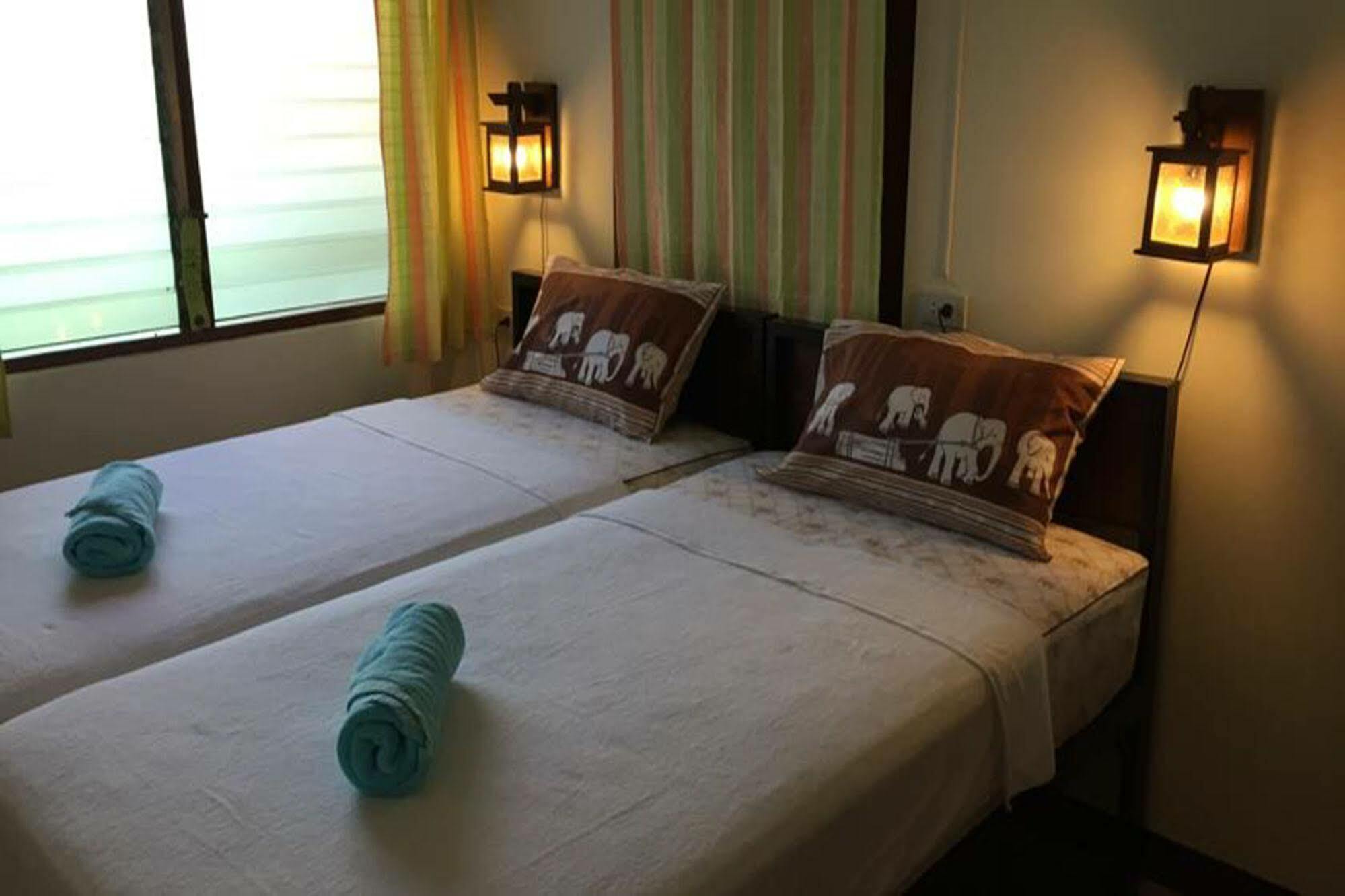 Siriwan Guesthouse Chiang Mai Dış mekan fotoğraf